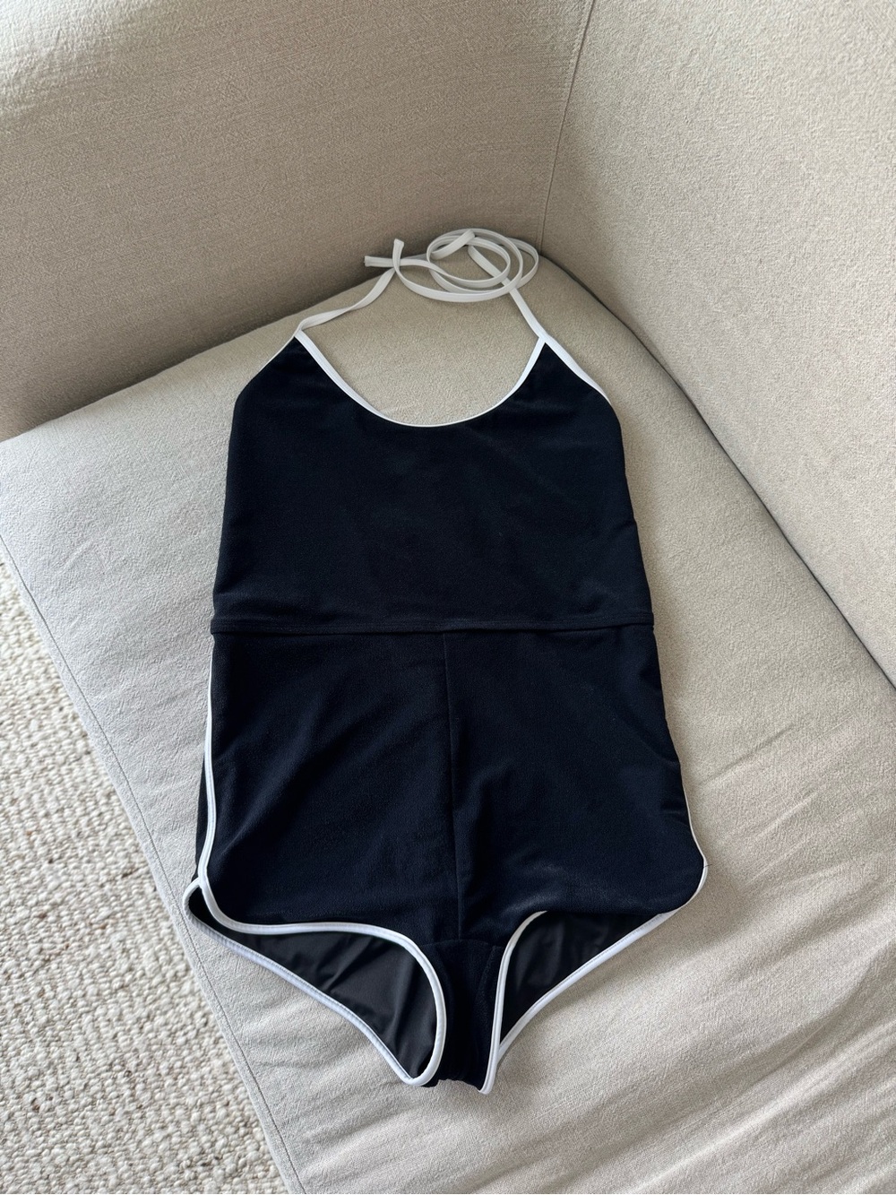 GNASH Towelling One Piece Swimsuit Black Halter Contrast Trim Boyshort L NWT - Picture 3 of 8